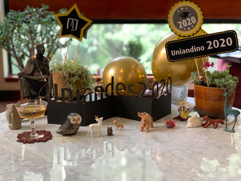 En defensa del optimismo y el humanismo, así fue la ceremonia de grados en línea de Artes y Humanidades 2020